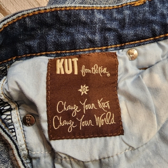 KUT from The Kloth Raw Hem Distressed Capri Cropped Peddle Pusher Jean Size 4 - Picture 9 of 14